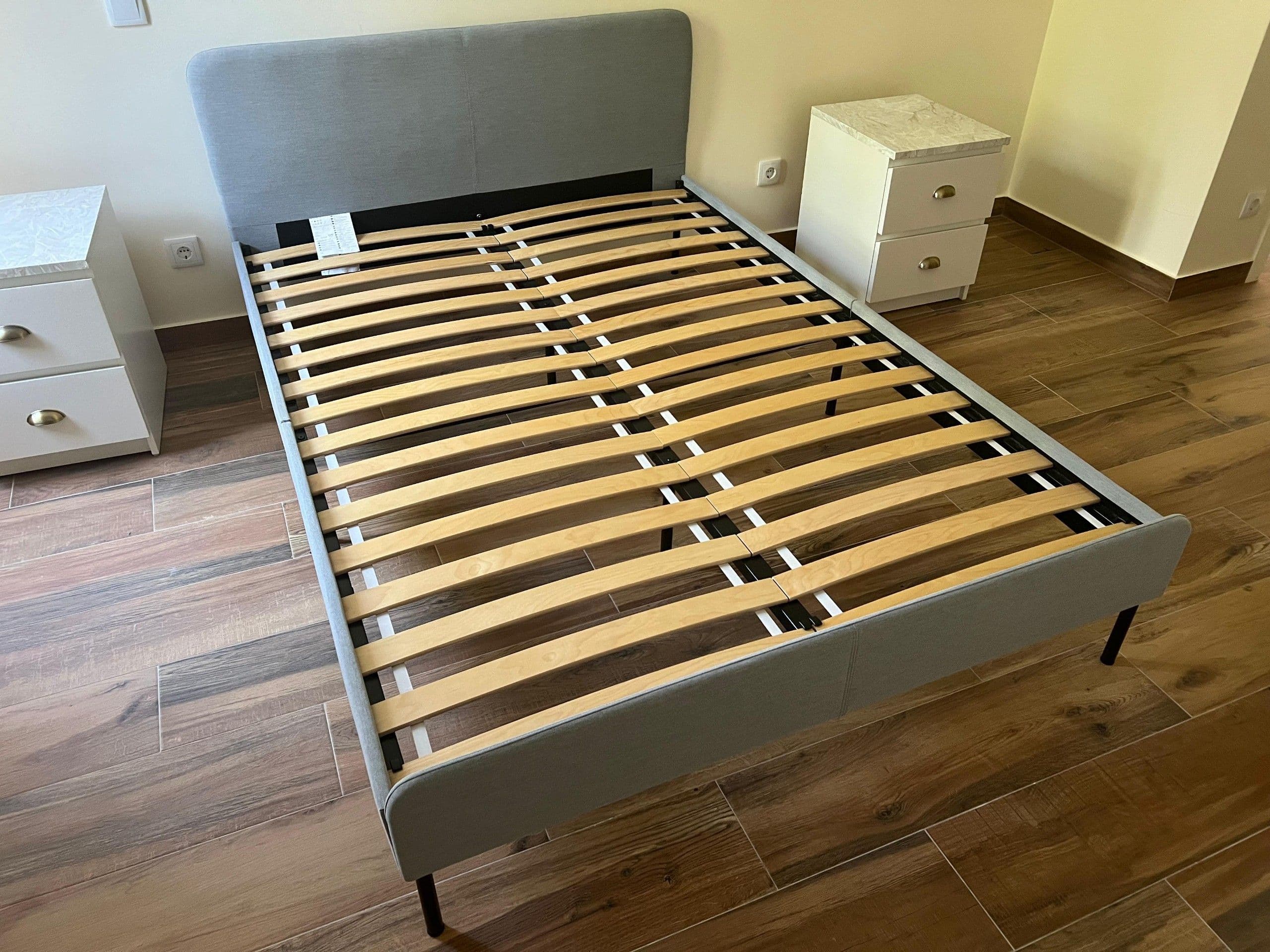 SLATTUM upholstered bed frame, Vissle dark grey, 140x200 cm