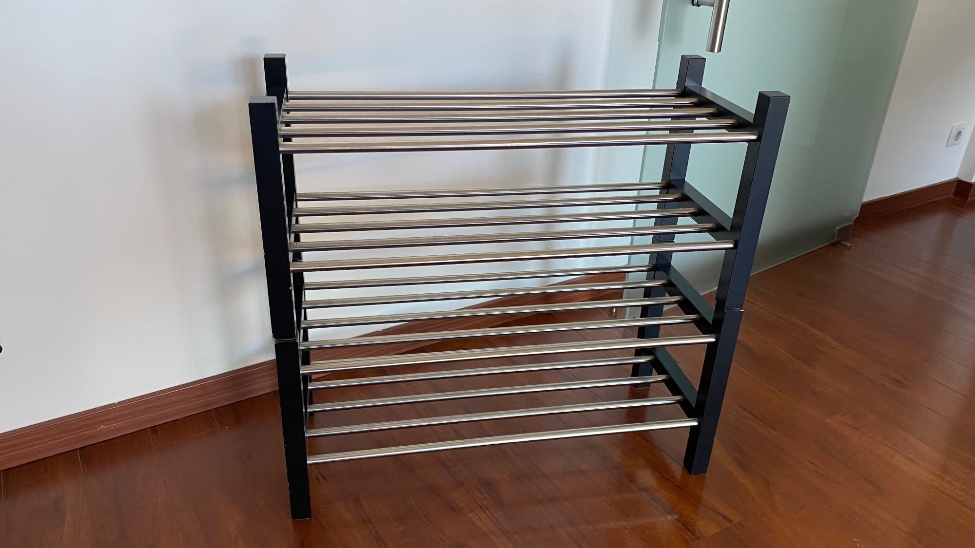 TJUSIG sapateira, preto, 79x32x37 cm