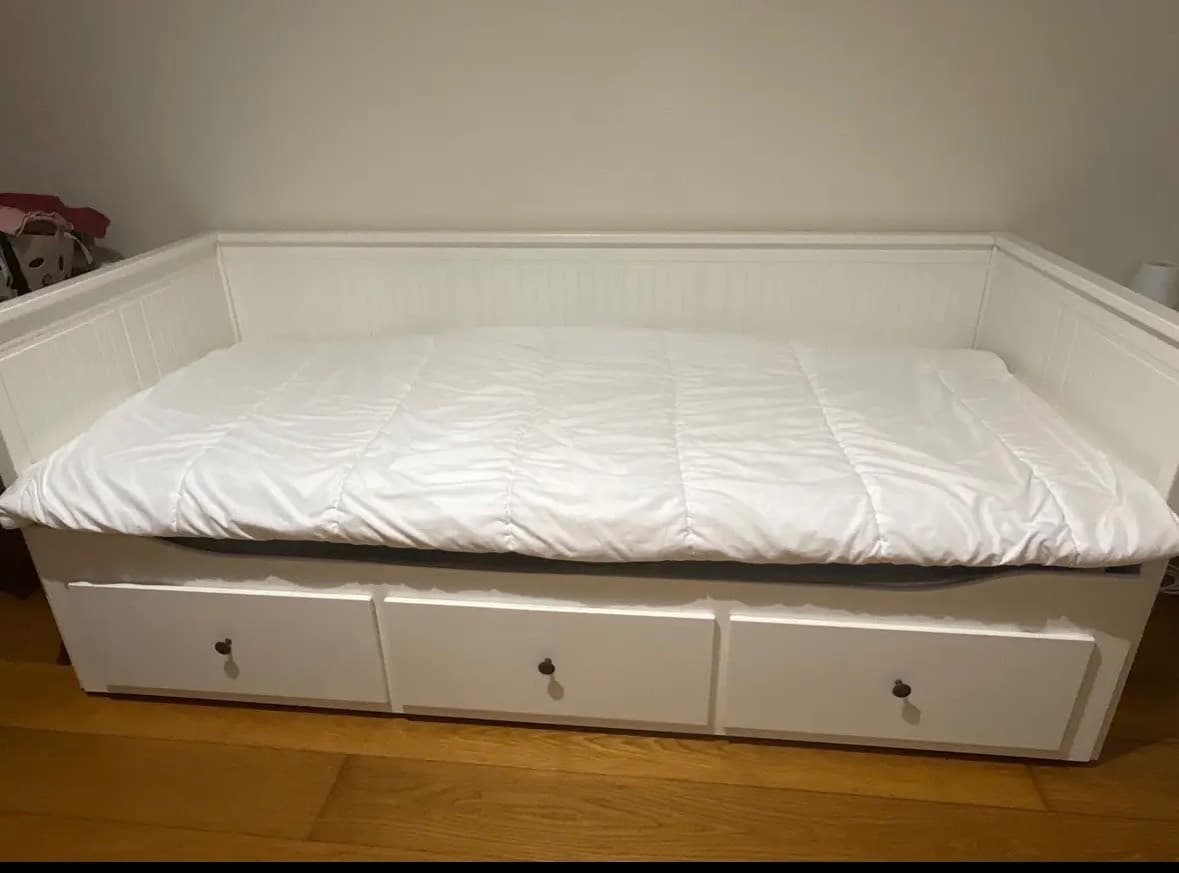HEMNES day-bed w 3 drawers/2 mattresses, white/Åsvang firm