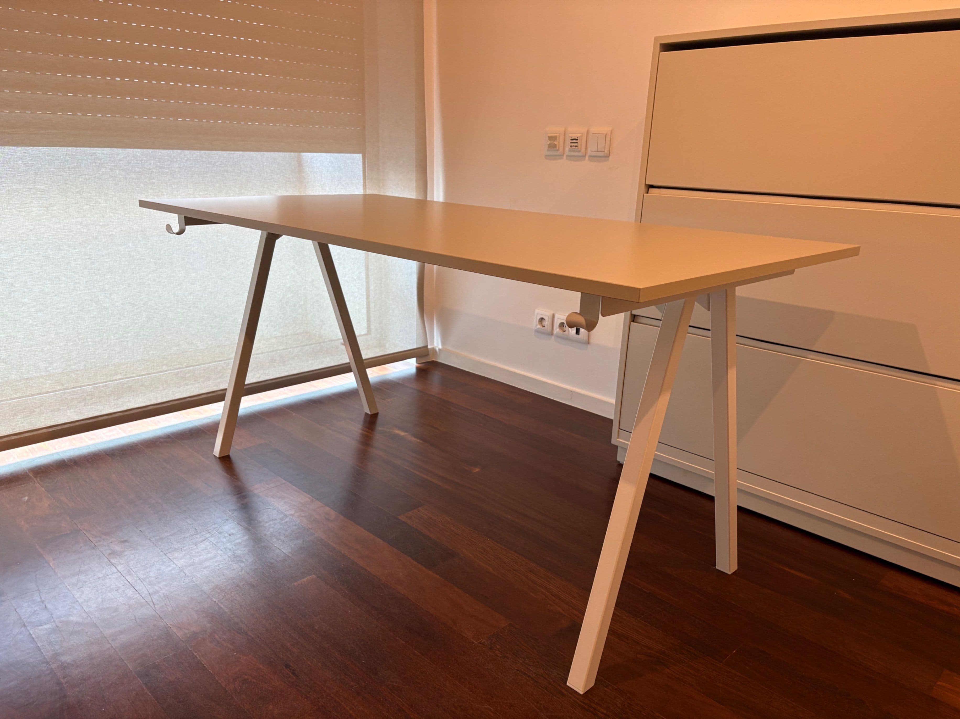TROTTEN desk, white, 160x80 cm