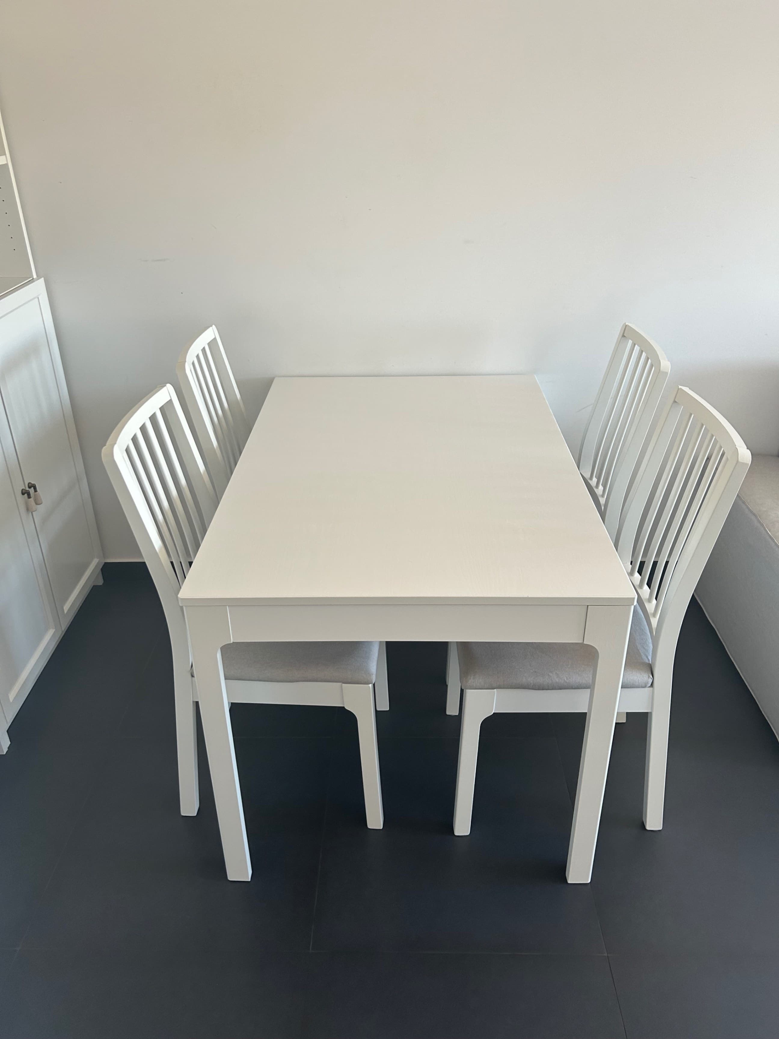 VIHALS E NÄSINGE (4) extendable table, white, 120/180x74 cm