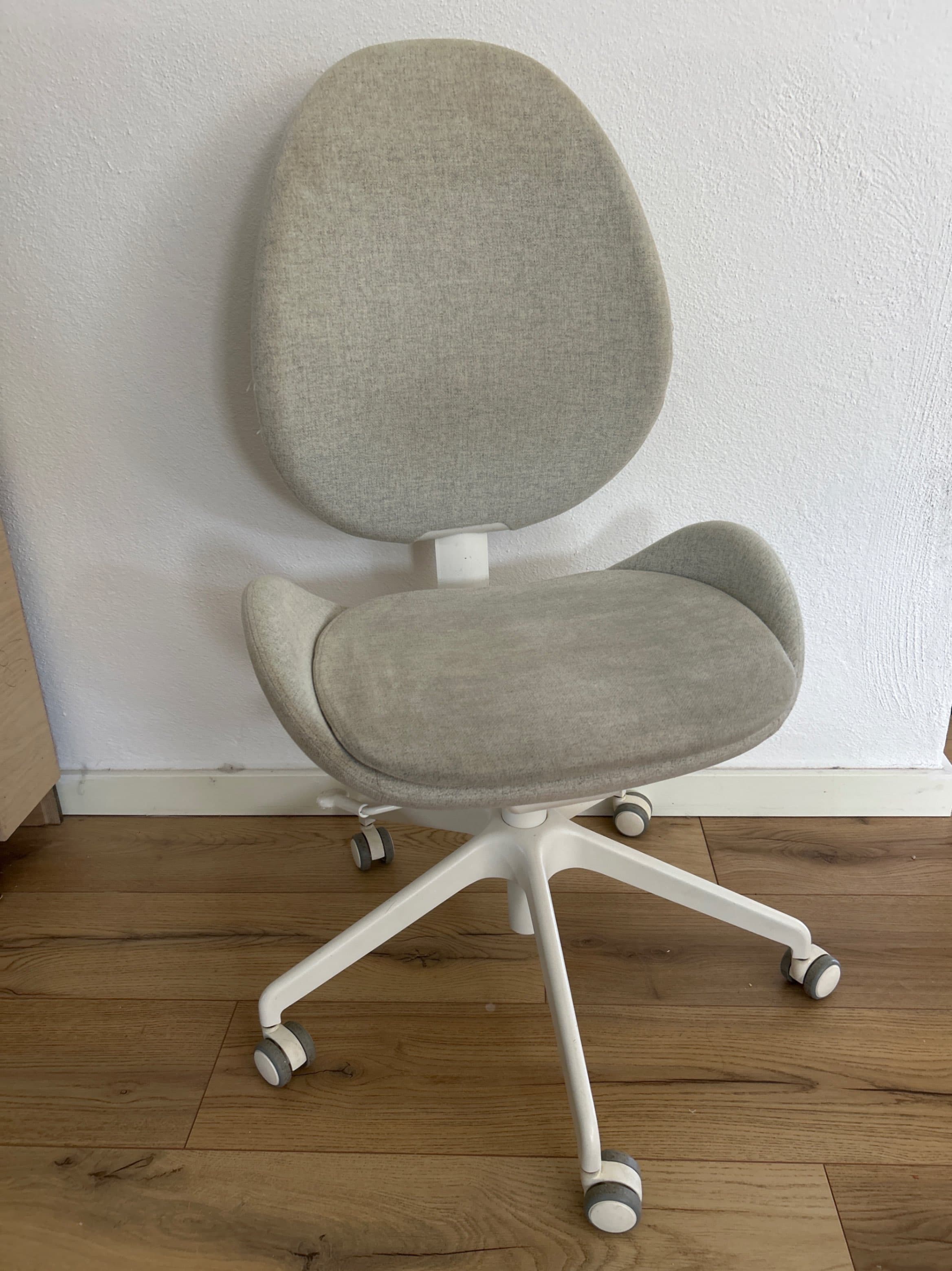 HATTEFJÄLL office chair with armrests, Gunnared beige/white