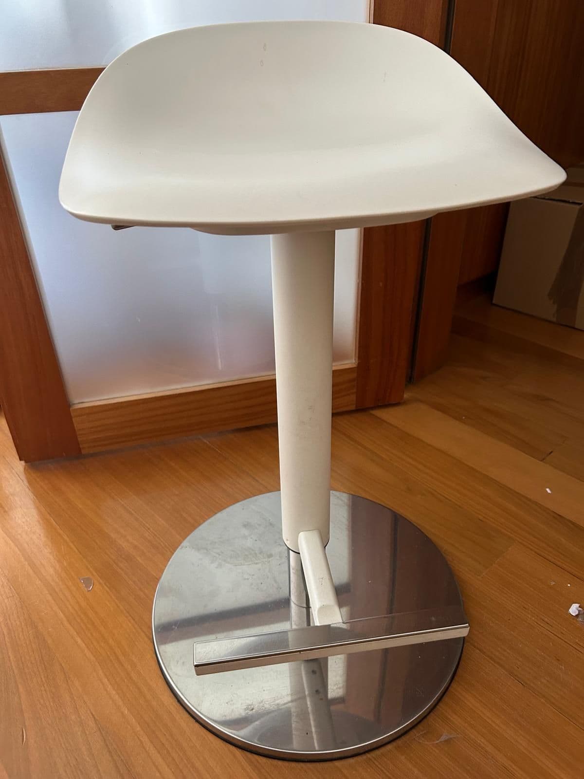 JANINGE Bar stool, white, Tested for: 110 kg