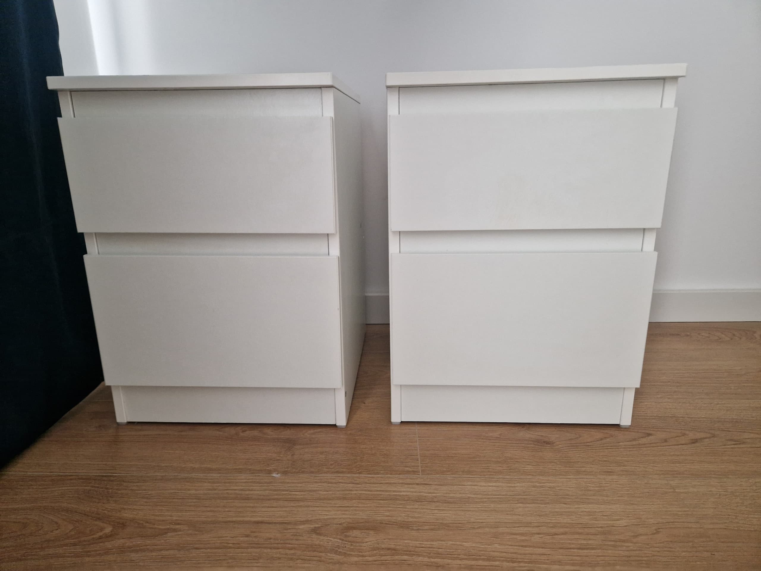2MESASCABECEIR MALM chest of 2 drawers, high-gloss white