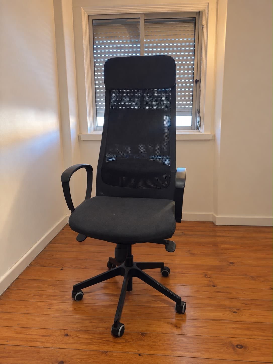 CADEIRA MARKUS Office chair, Vissle dark grey, Tested for: 110 kg