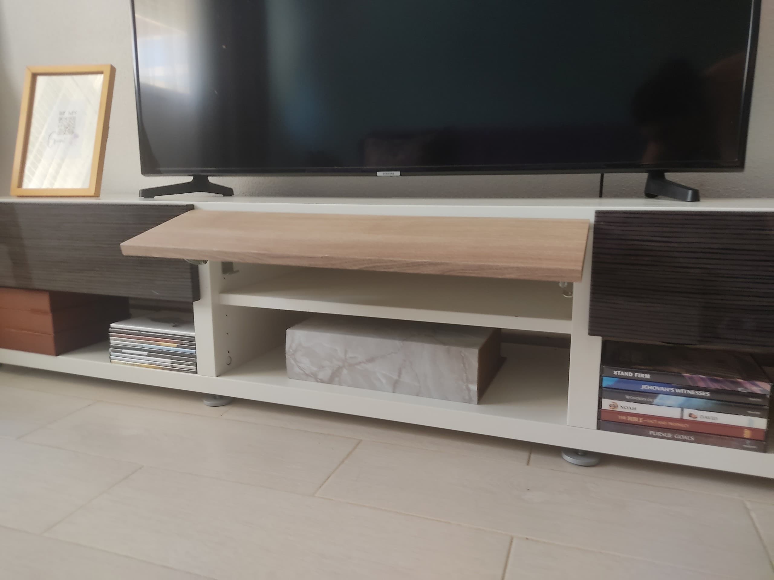 BESTÅ móvel de TV, branco/Lappviken branco, 180x42x185 cm