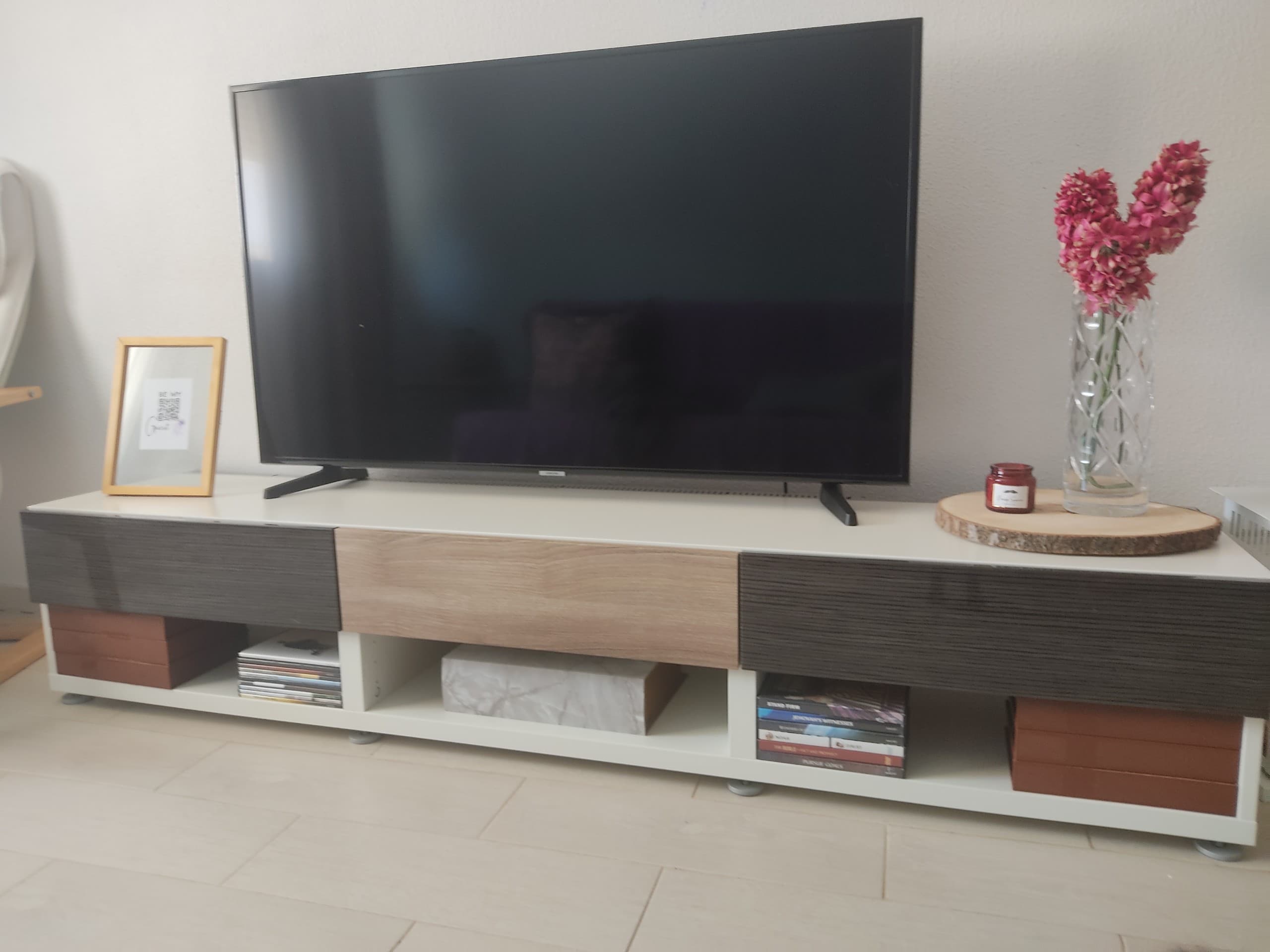 BESTÅ móvel de TV, branco/Lappviken branco, 180x42x185 cm