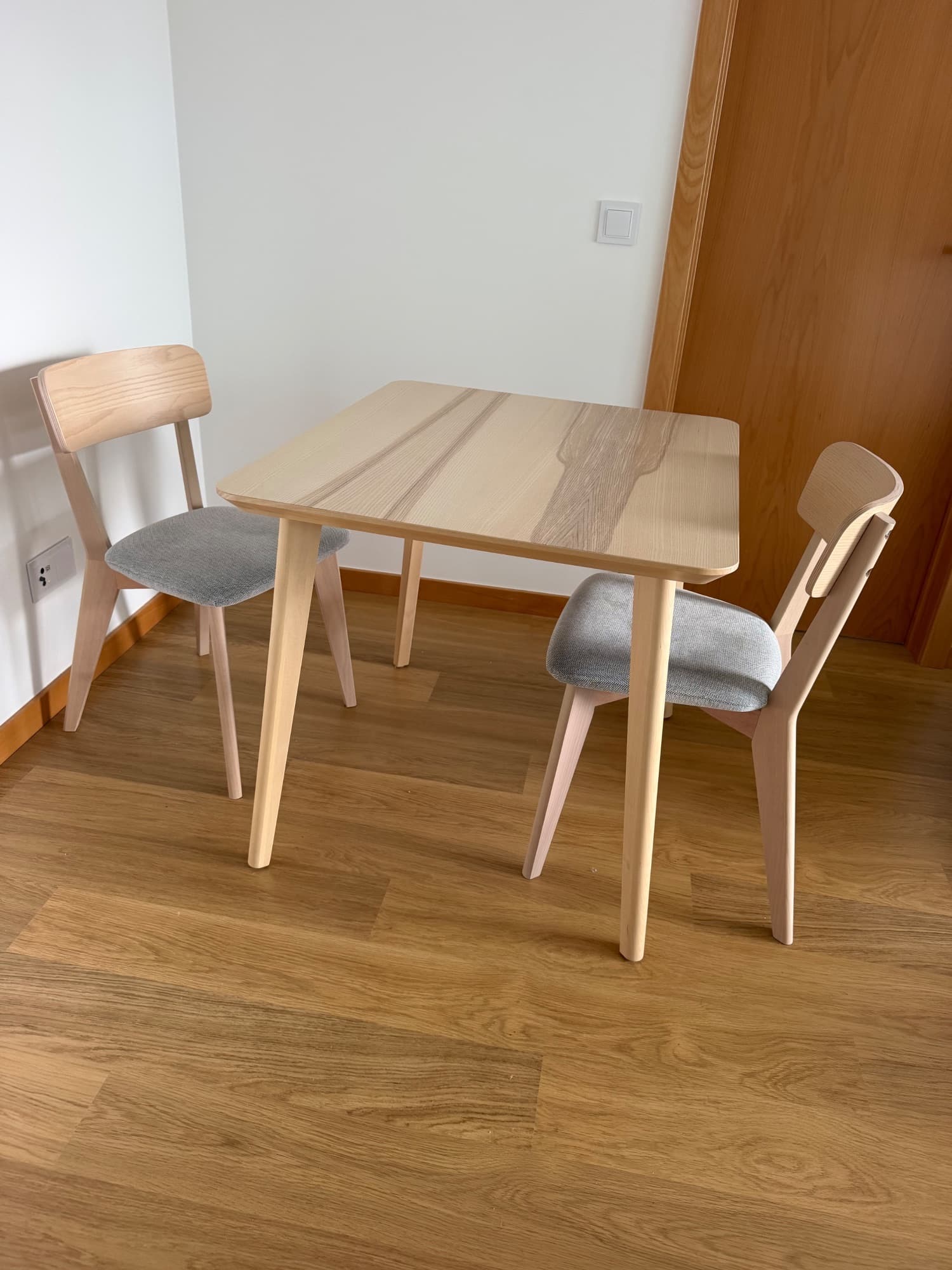 LISABO / LISABO table and 2 chairs, ash/Tallmyra white/black, 88x78 cm