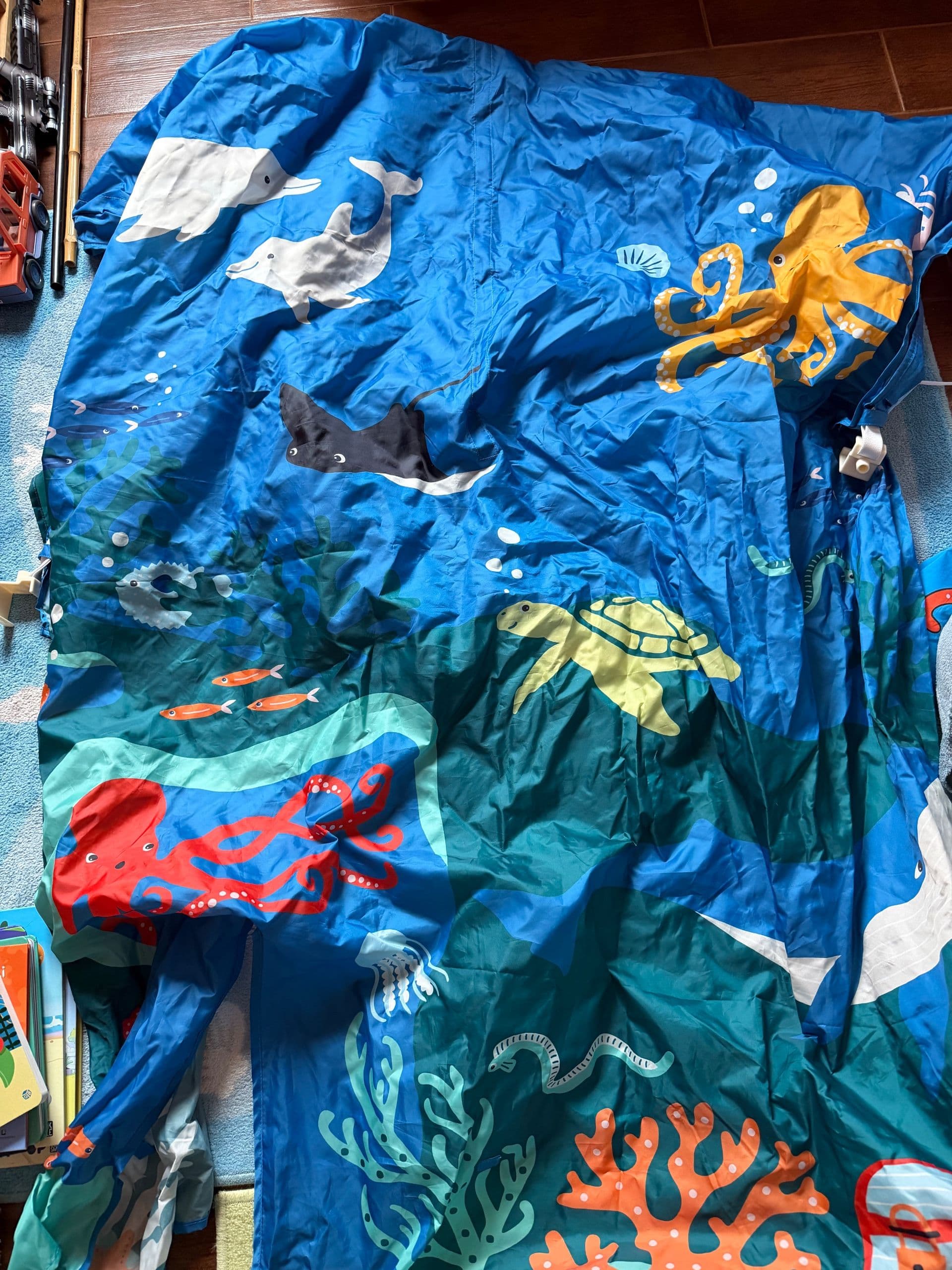 KURA bed tent, ocean animals pattern