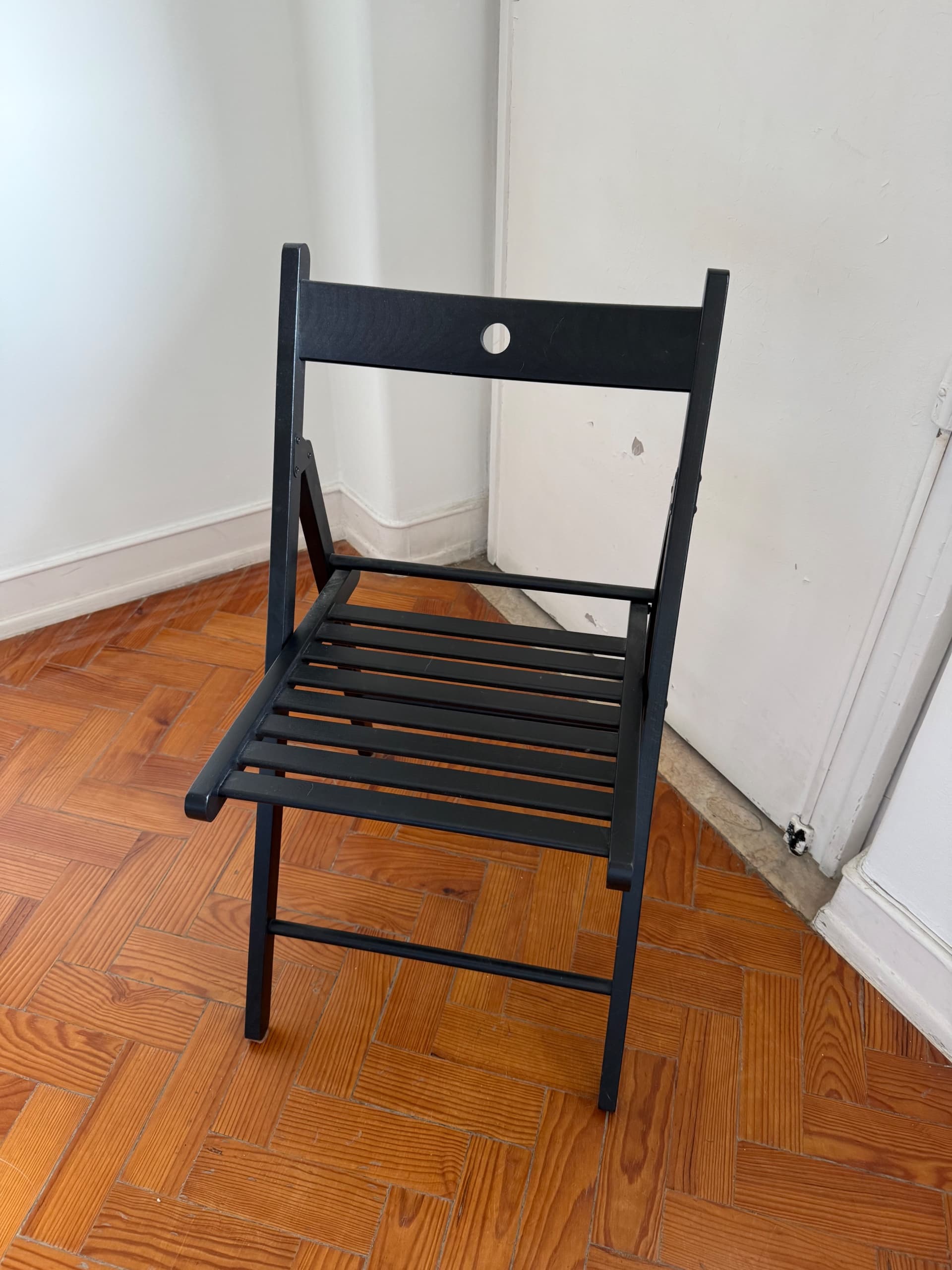 FRÖSVI folding chair, black