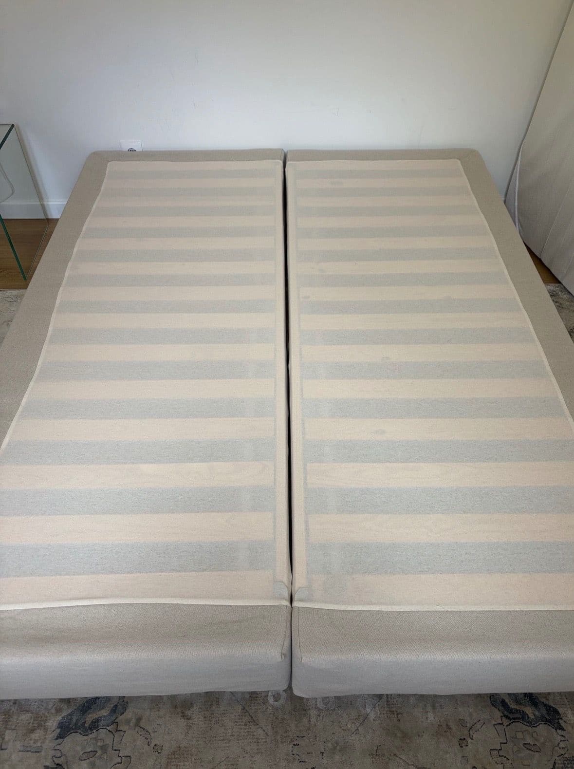 LYNGÖR divan bed, Vesteröy firm/extra firm/light blue dark grey, 160x200 cm