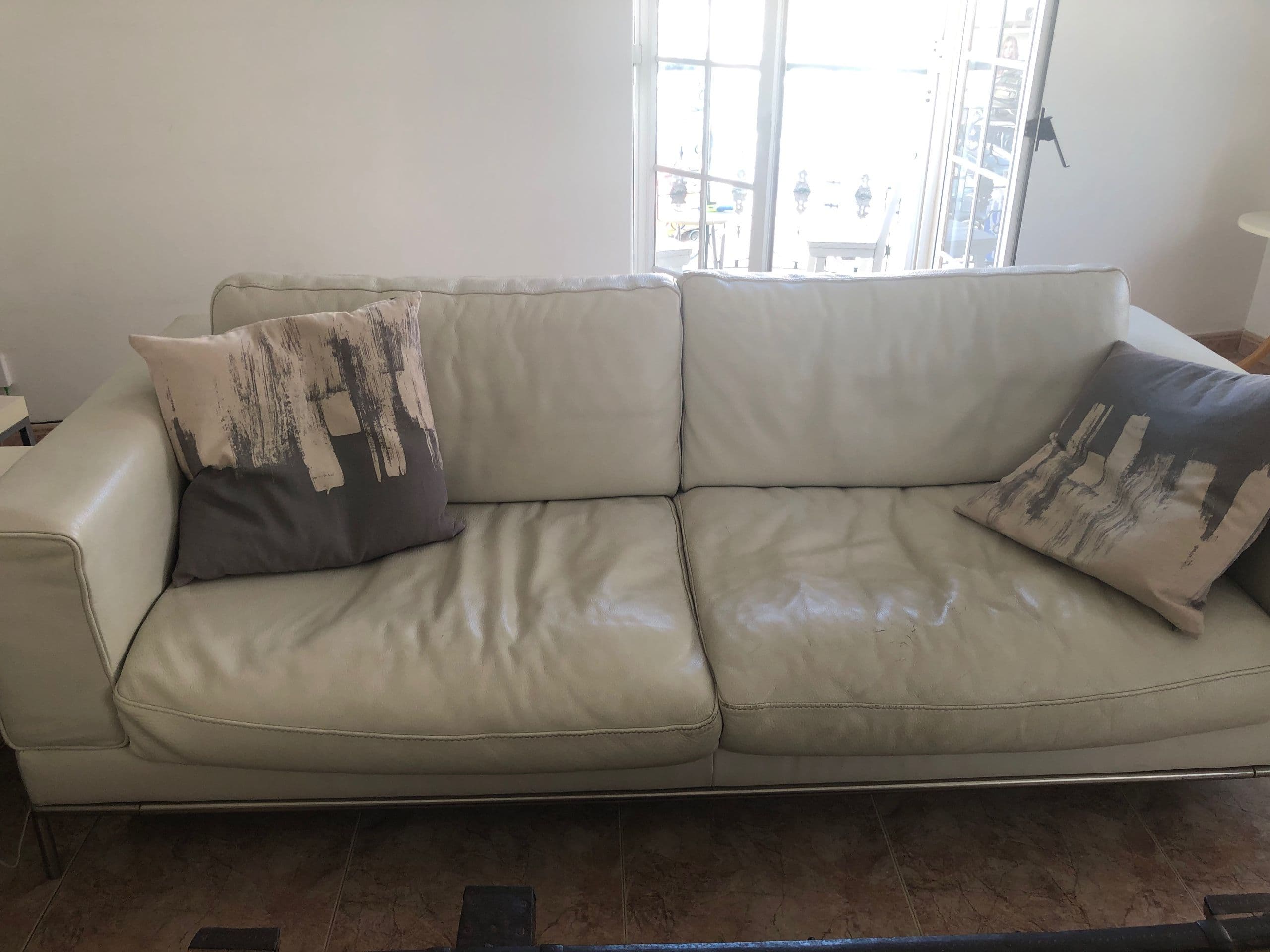 2 ARILD SOFAS three-seat sofa, Karaktär bright white
