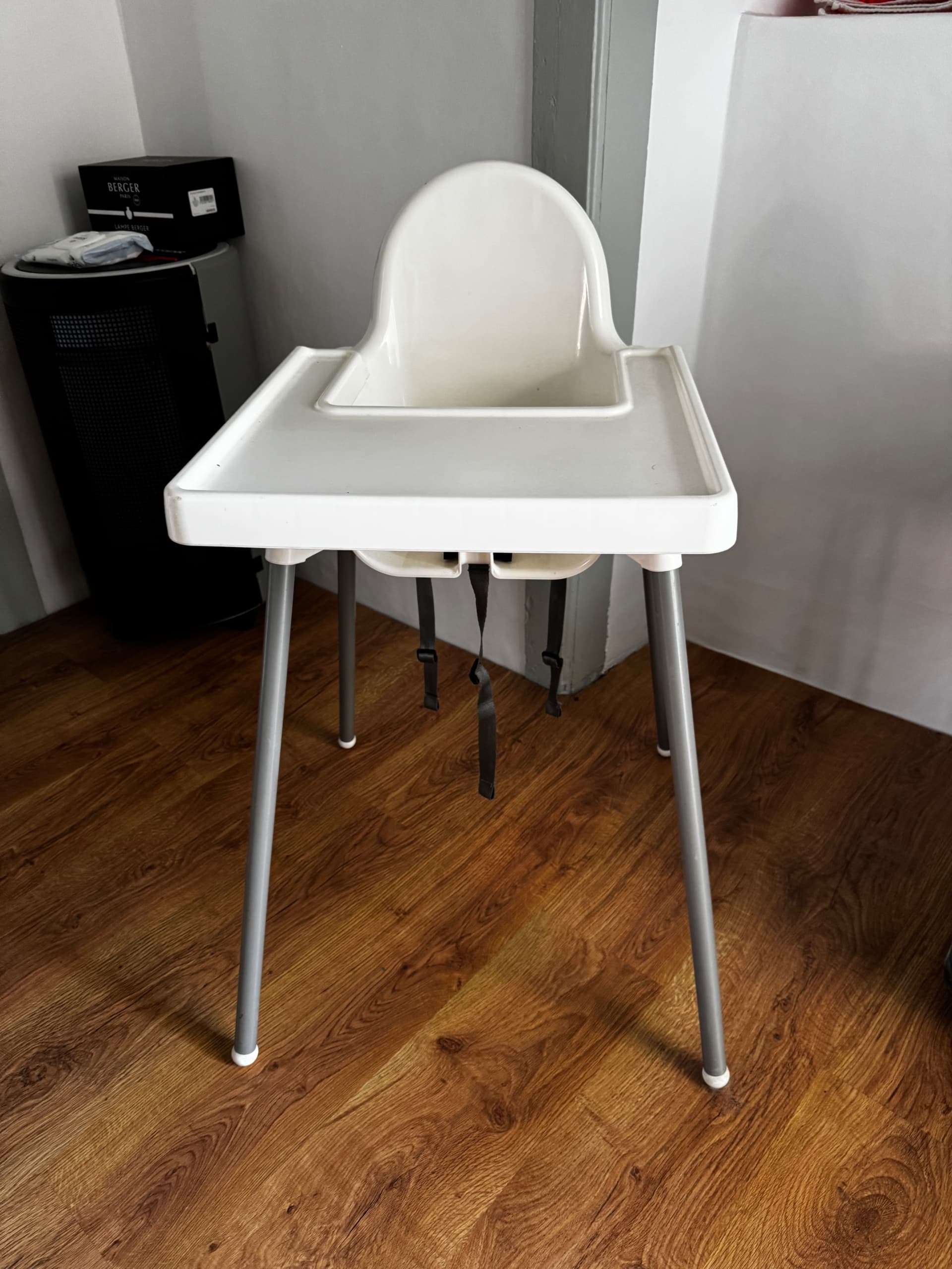 ANTILOP highchair with tray, white/white