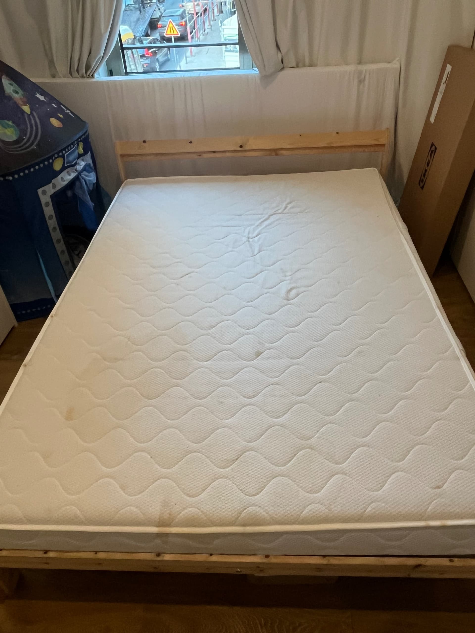 NEIDEN estrutura de cama, pinho/Luröy, 140x200 cm