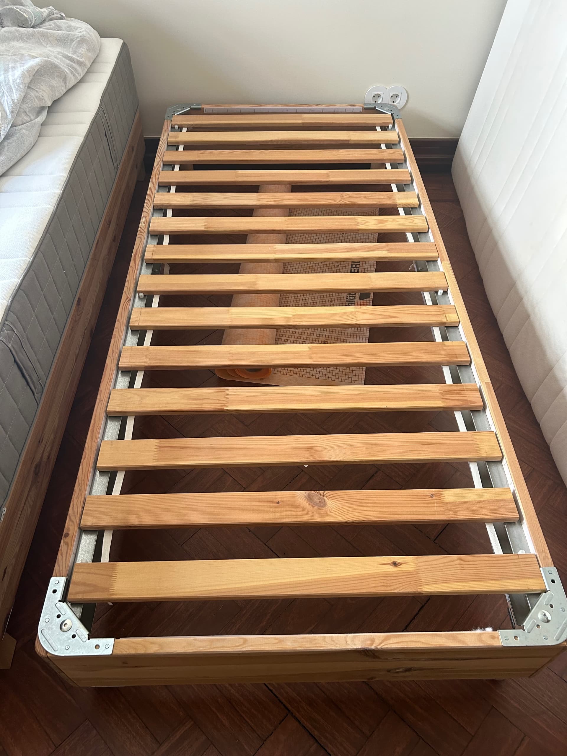 LYNGÖR mattress base, 90x200 cm