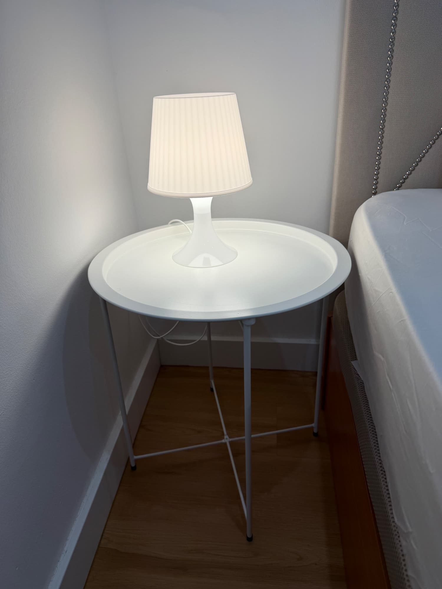 GLADOM Tray table, white, 45x53 cm