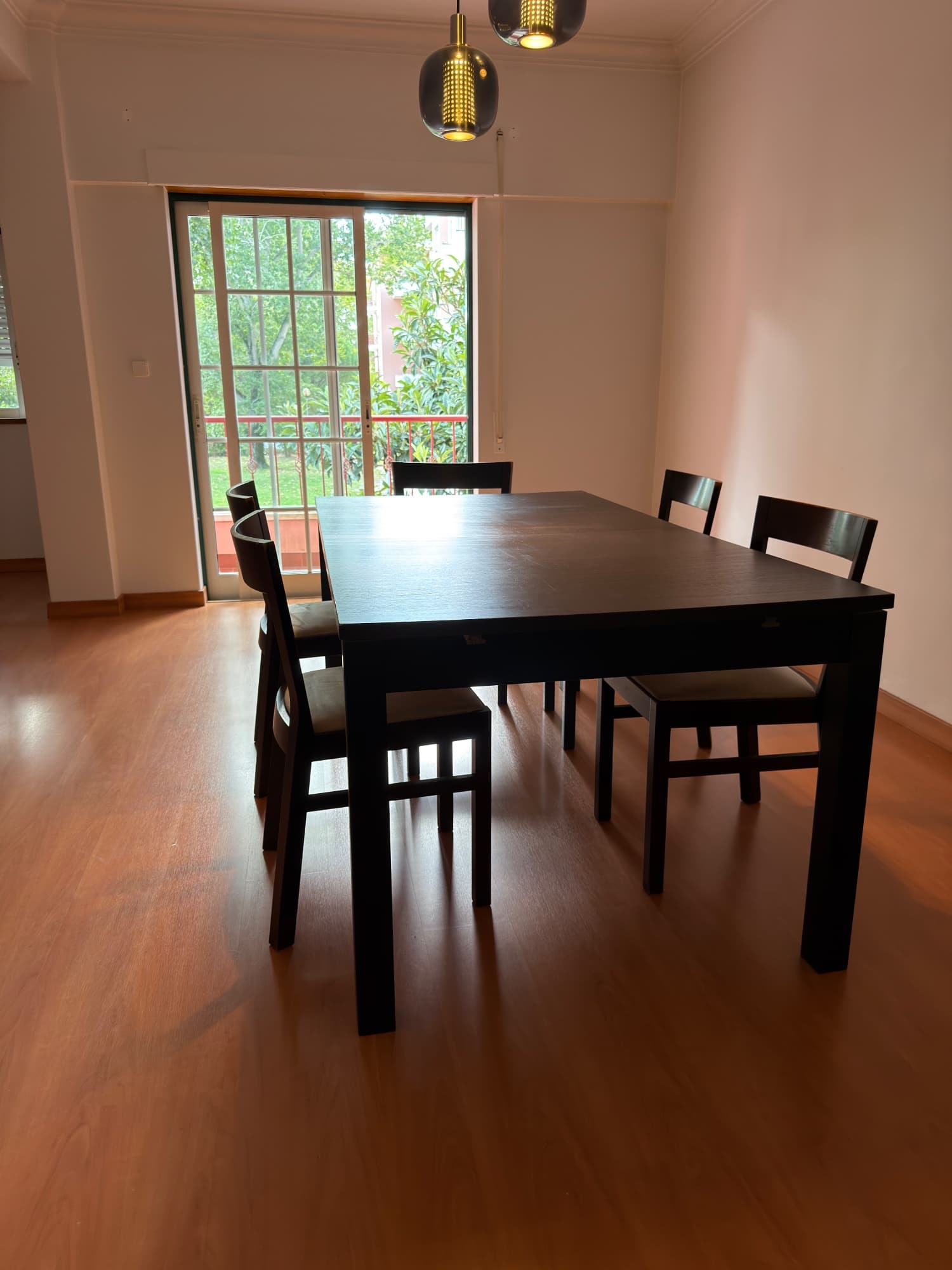 BJURSTA extendable table, brown-black