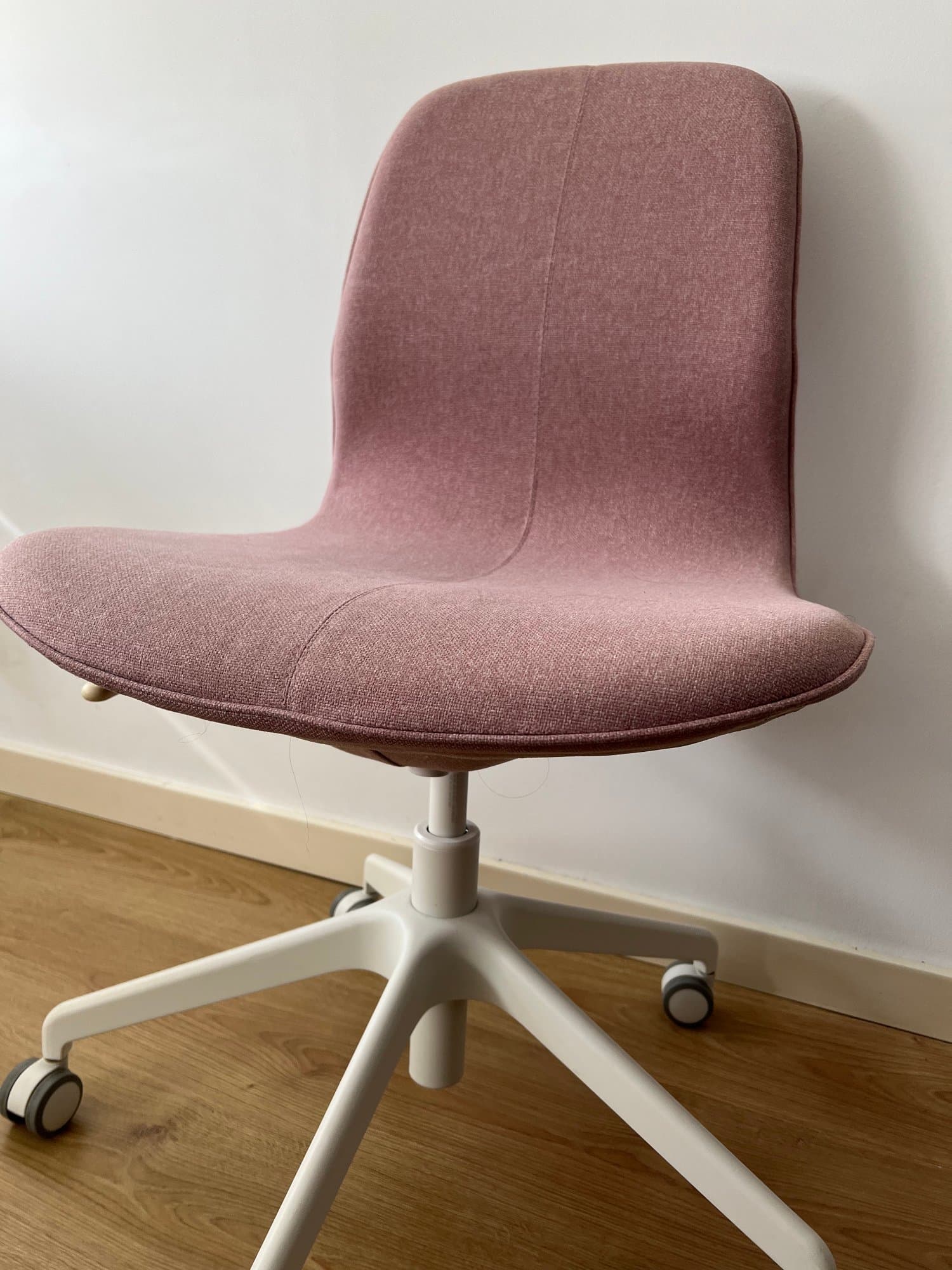 LÅNGFJÄLL conference chair, Gunnared light brown-pink/white