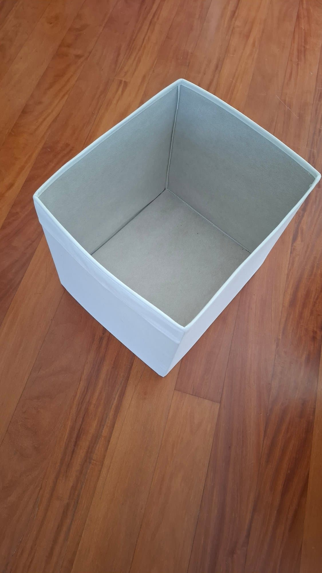 DRÖNA box, beige