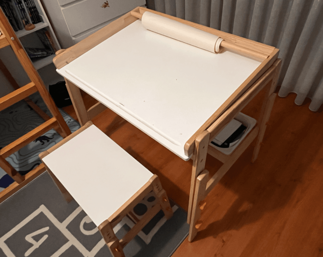 FLISAT SECRETÁRIA Children's desk, height adjustable/green