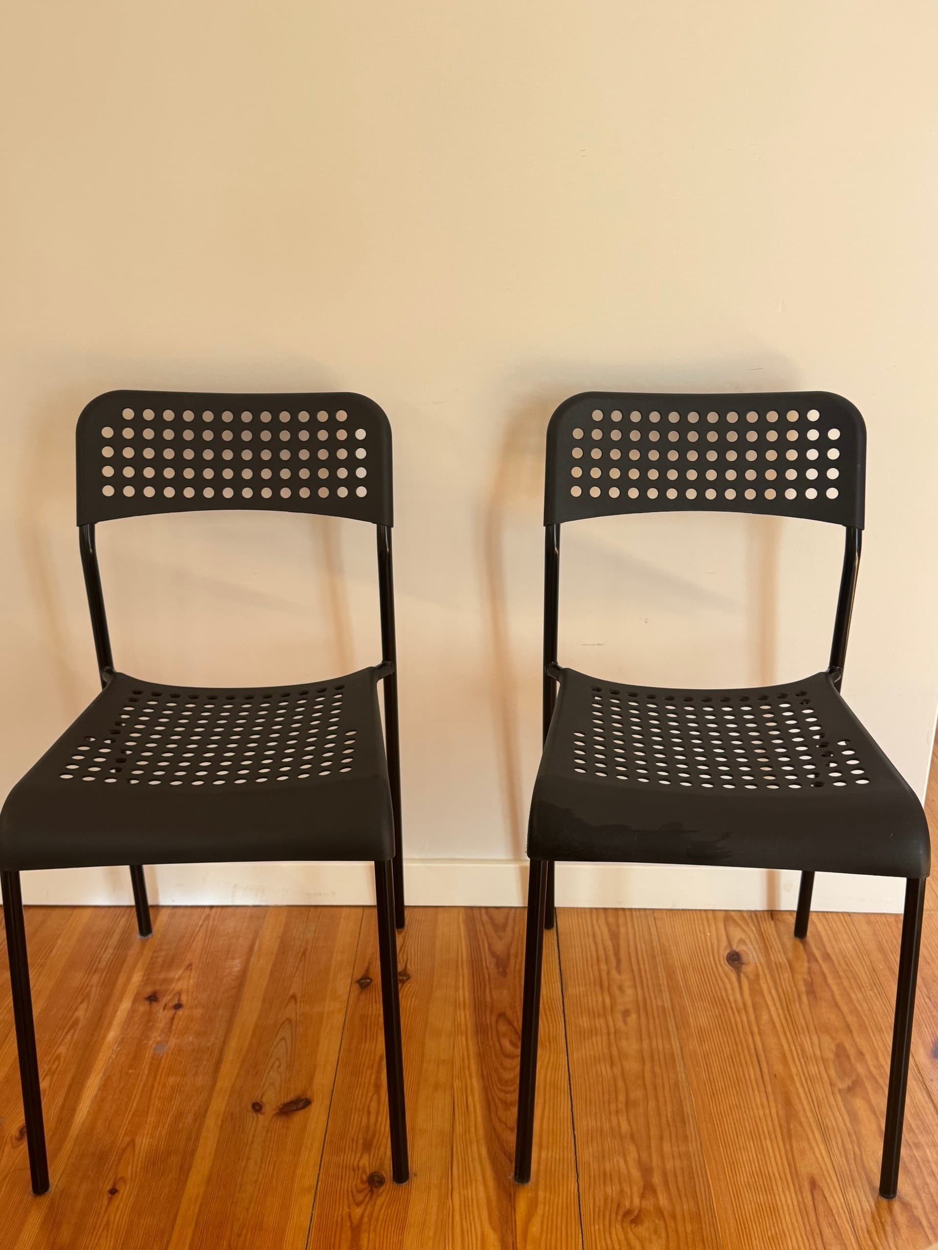 2 CADEIRAS SANDSBERG chair, black