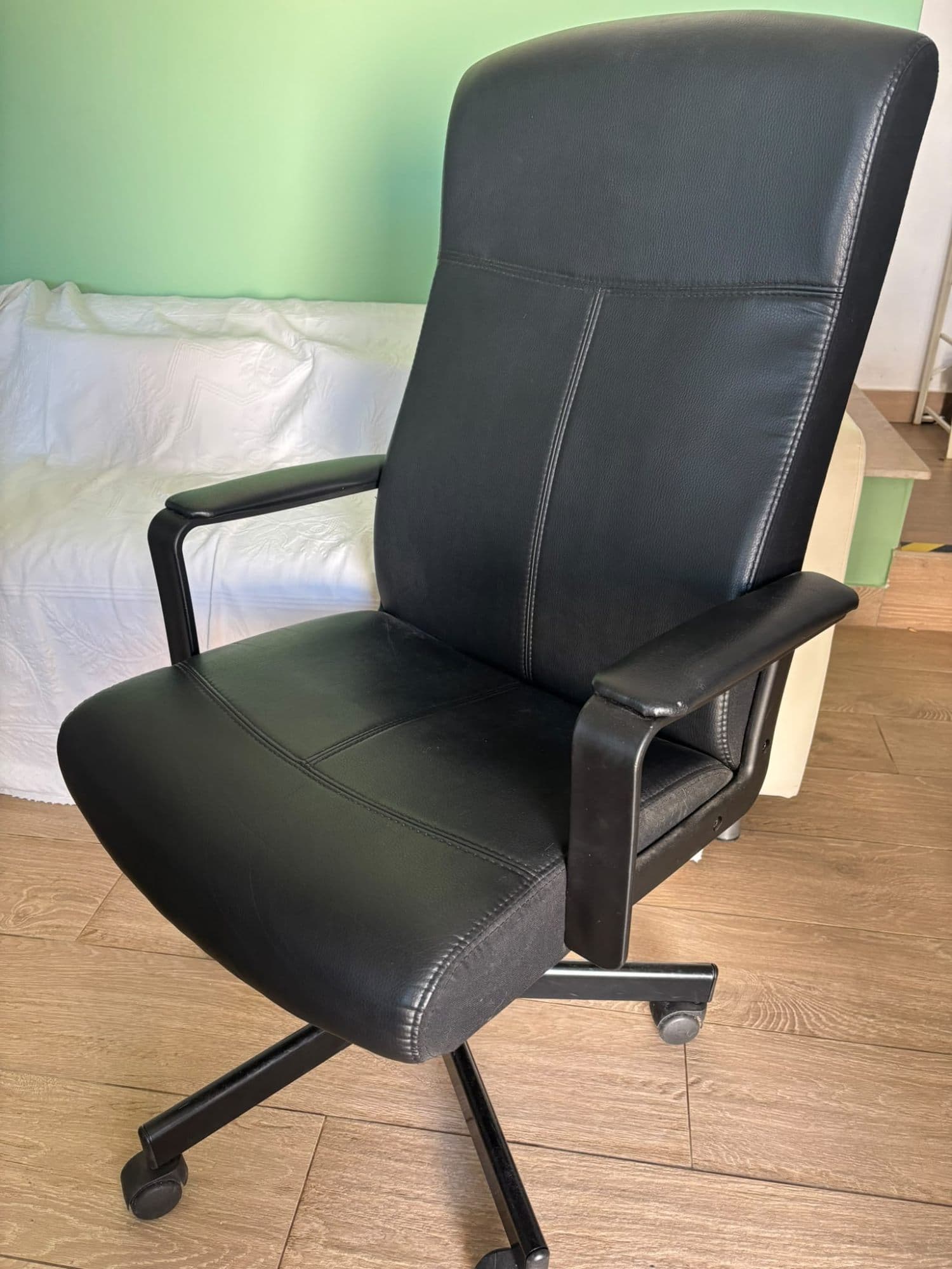 MILLBERGET swivel chair, Bomstad black