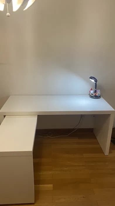 MALM Secretária c/painel extraível, branco, 151x65 cm