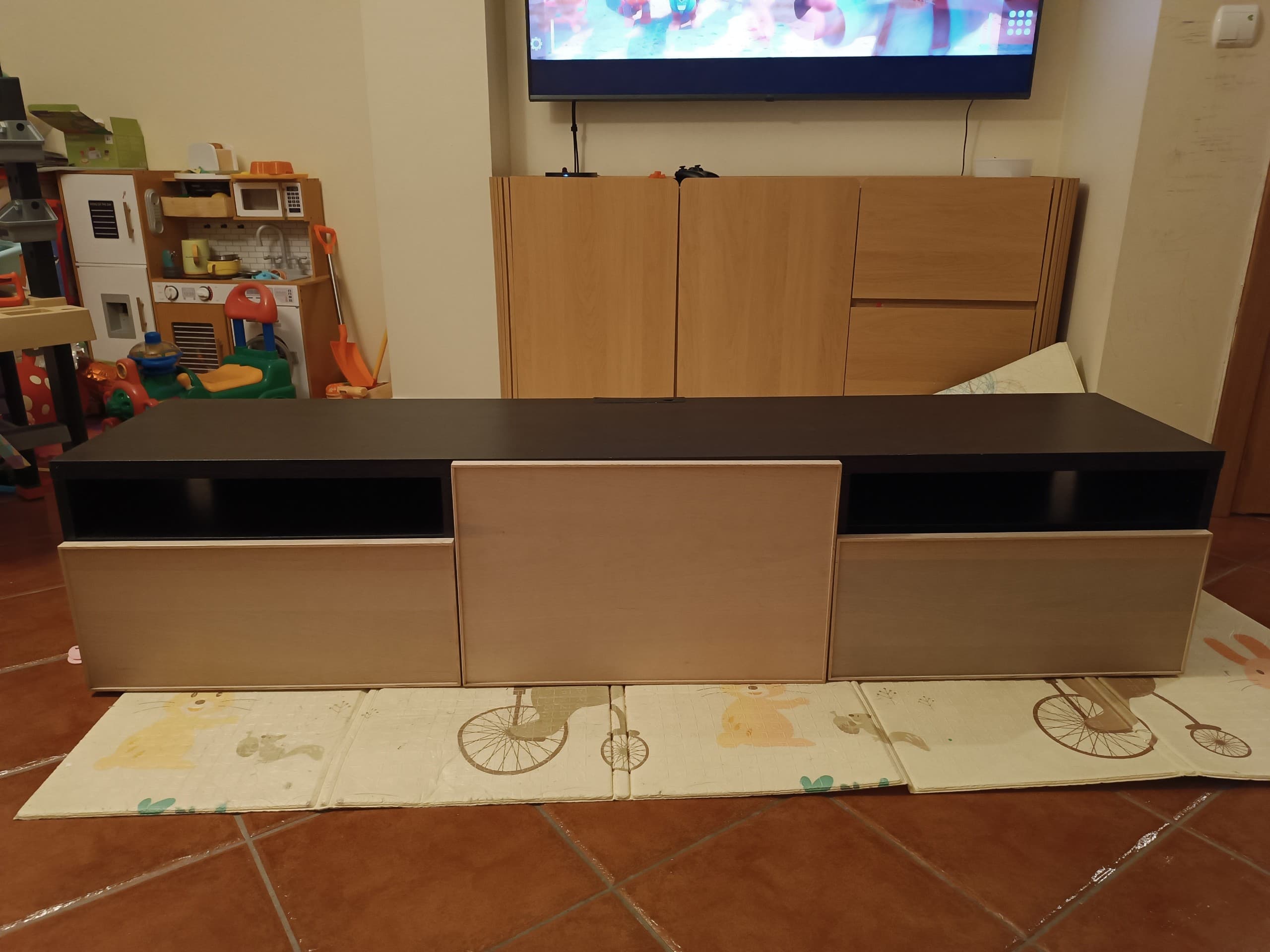BESTÅ móvel de TV, branco/Lappviken branco, 180x42x185 cm