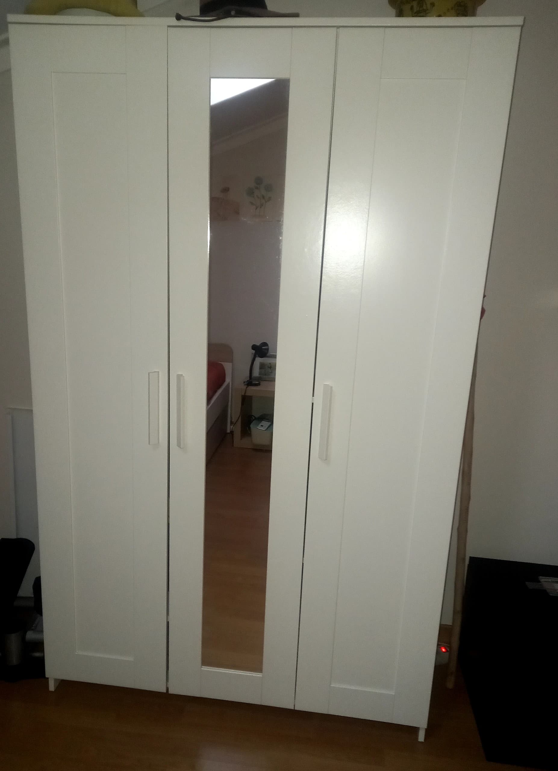 BRIMNES Roupeiro c/3 portas, branco, 117x190 cm